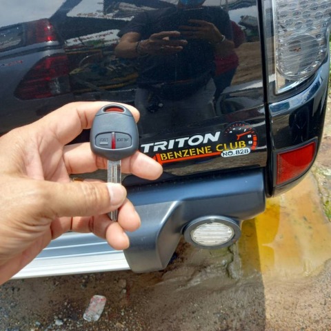 รับทำกุญแจรถอิซูซุ ปทุมธานี